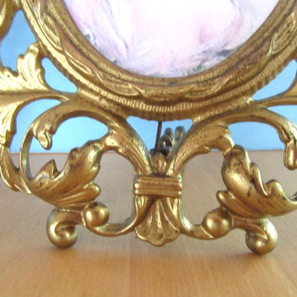Vintage gold scrolled metal Art Nouveau reproduction picture frames - set of 2 - Picture 6 of 9